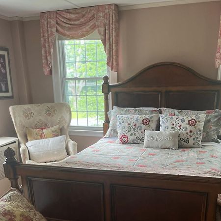Antique1242 British Bed & Breakfast Ένφιλντ Εξωτερικό φωτογραφία